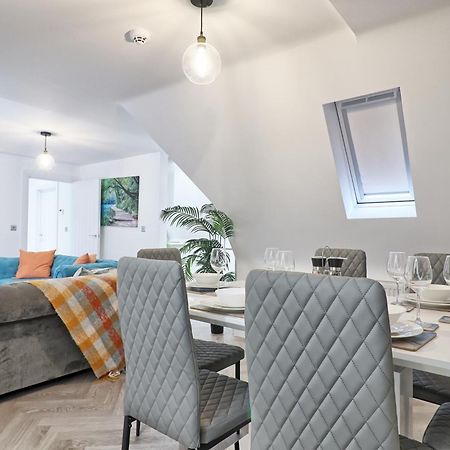 Writtle Massive 4 Bedroom Apartment With Parking In Gorgeous Countryside Location & Short Drive To Chelmsford City Centre Contractors Welcome Exterior foto