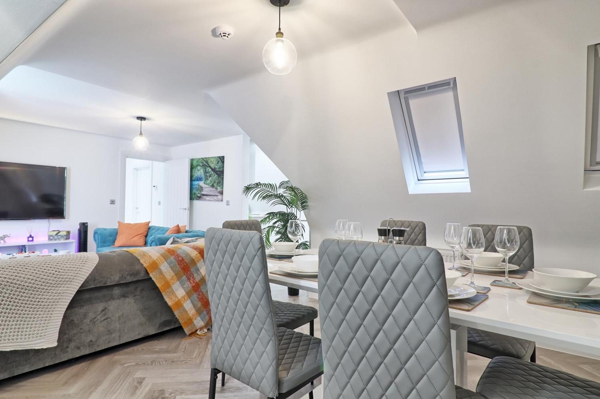 Writtle Massive 4 Bedroom Apartment With Parking In Gorgeous Countryside Location & Short Drive To Chelmsford City Centre Contractors Welcome Exterior foto