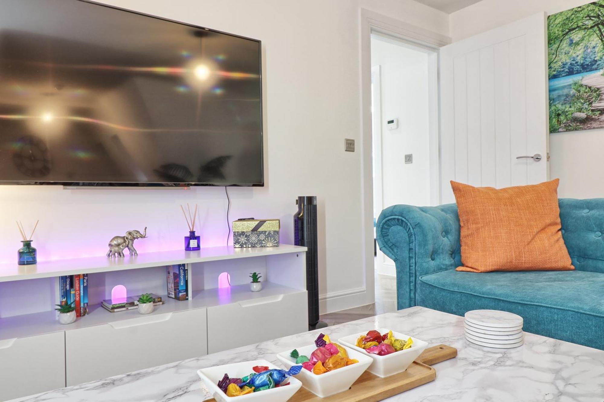 Writtle Massive 4 Bedroom Apartment With Parking In Gorgeous Countryside Location & Short Drive To Chelmsford City Centre Contractors Welcome Exterior foto