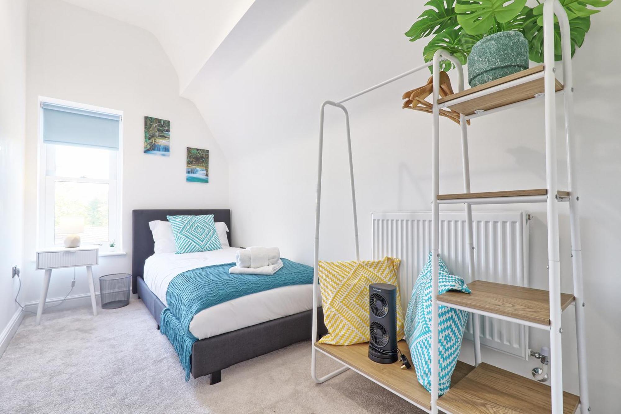 Writtle Massive 4 Bedroom Apartment With Parking In Gorgeous Countryside Location & Short Drive To Chelmsford City Centre Contractors Welcome Exterior foto