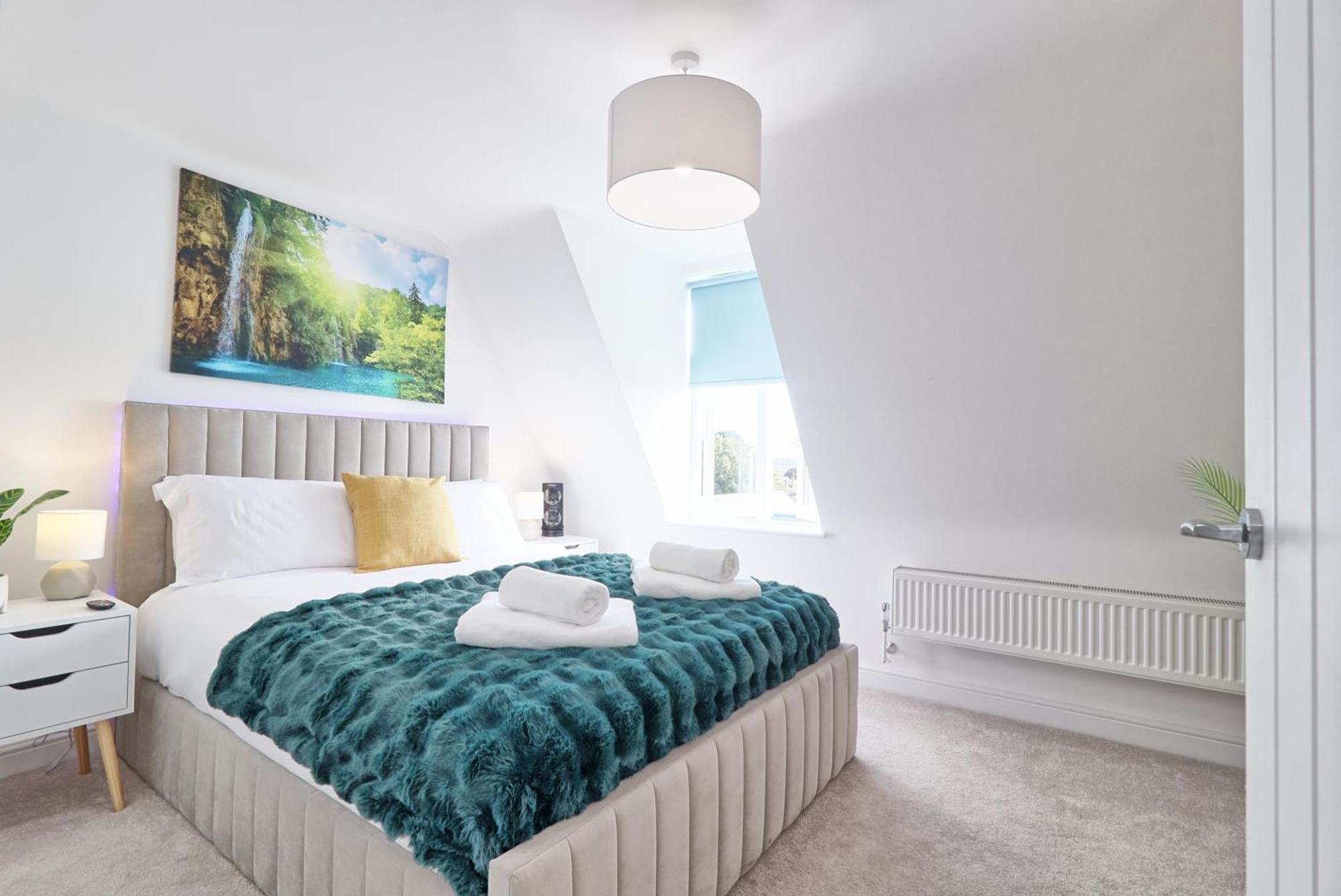 Writtle Massive 4 Bedroom Apartment With Parking In Gorgeous Countryside Location & Short Drive To Chelmsford City Centre Contractors Welcome Exterior foto