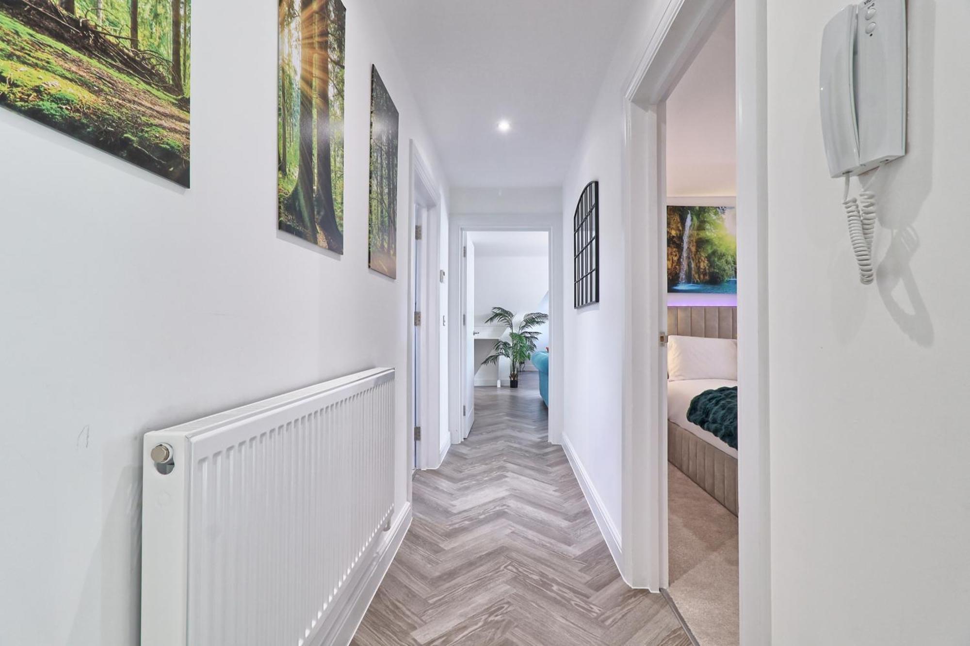 Writtle Massive 4 Bedroom Apartment With Parking In Gorgeous Countryside Location & Short Drive To Chelmsford City Centre Contractors Welcome Exterior foto
